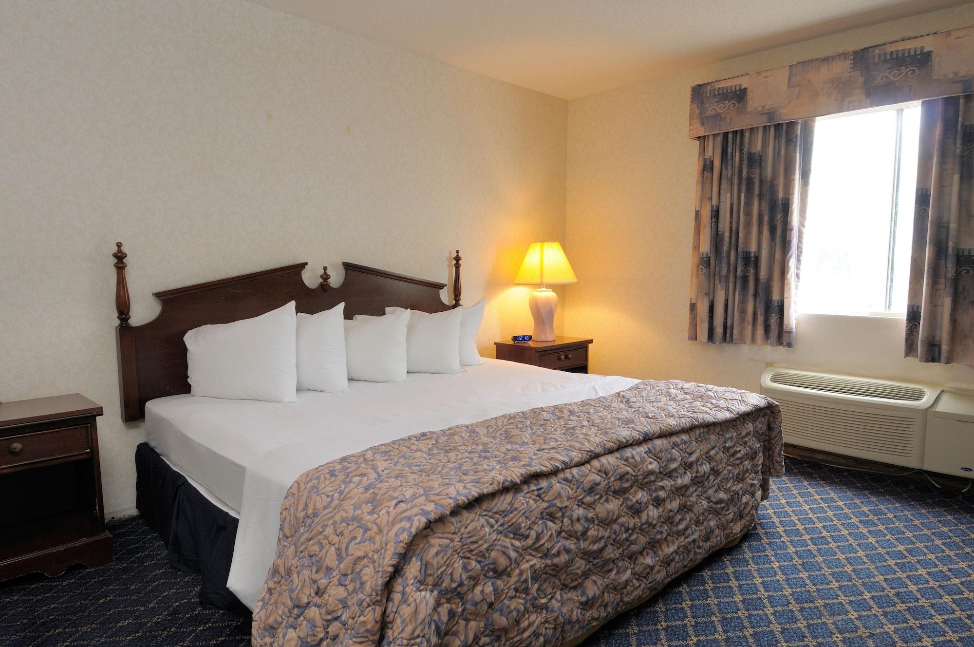 Regency Inn & Suites West Springfield Bagian luar foto
