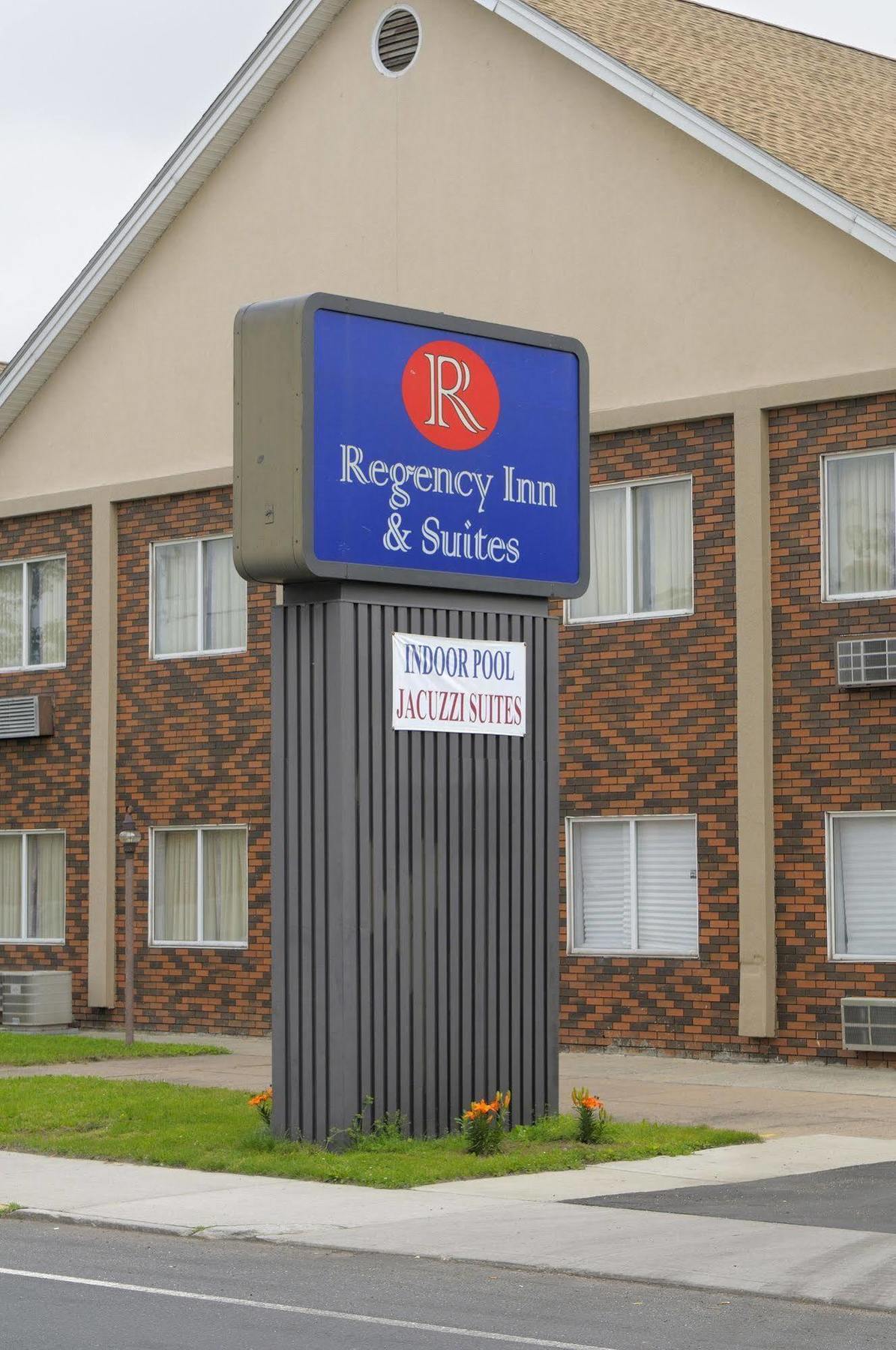 Regency Inn & Suites West Springfield Bagian luar foto